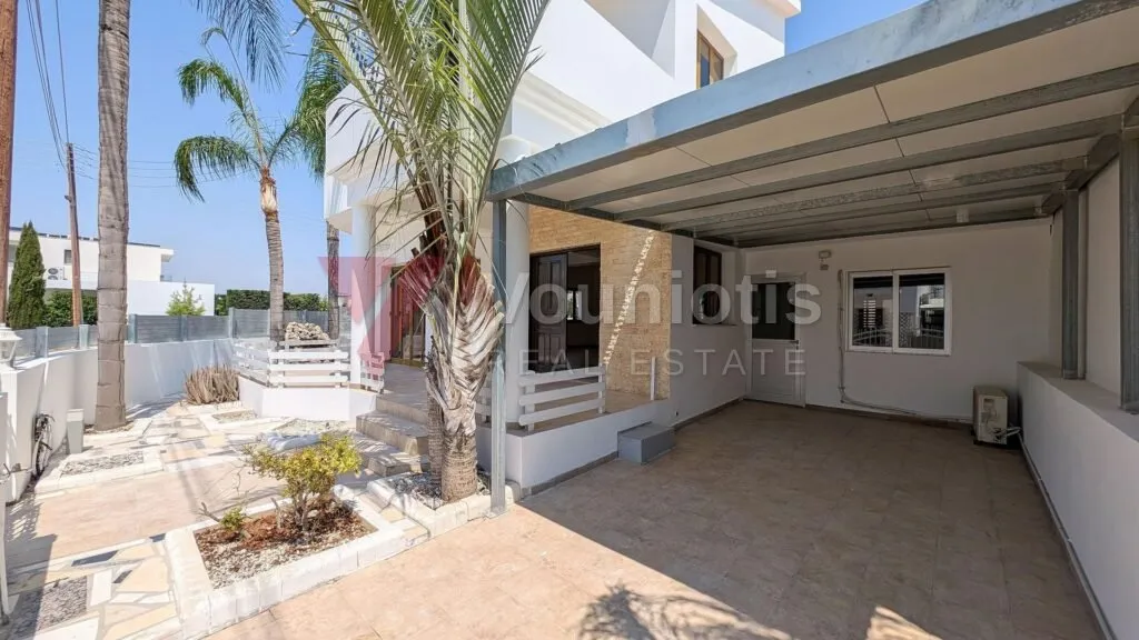 Detached Two Storey House in Aradippou, Larnaca – photo 5