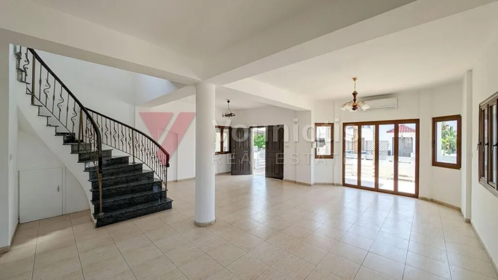 Detached Two Storey House in Aradippou, Larnaca – photo 9