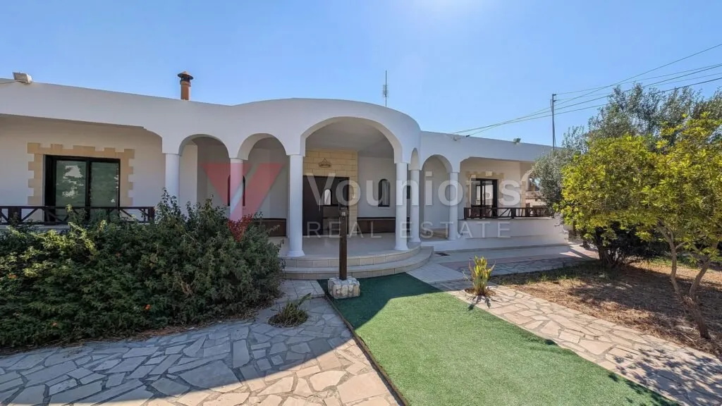 Three-Bedroom House in Agios Fanourios, Aradippou, Larnaca – photo 6