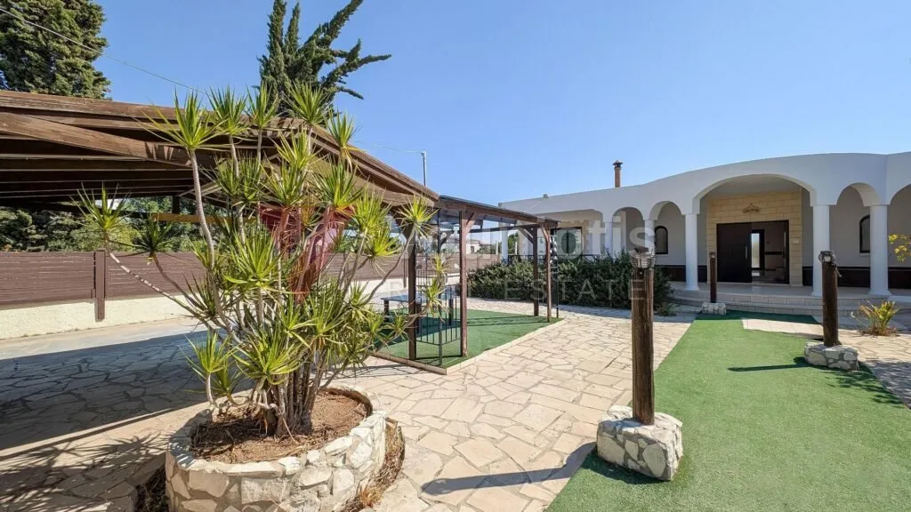 Three-Bedroom House in Agios Fanourios, Aradippou, Larnaca – photo 7