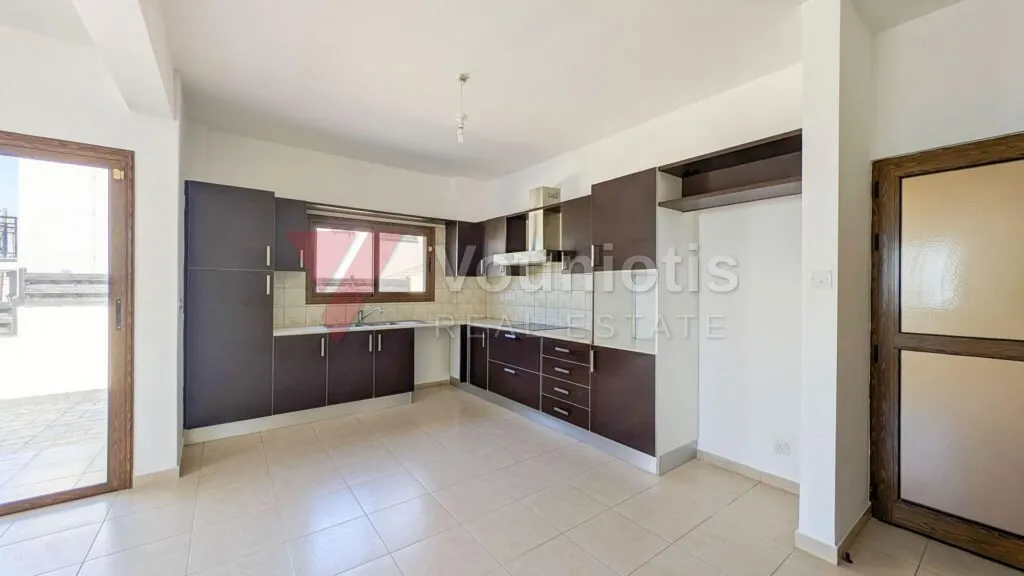 Four-Bedroom House in Aradippou, Larnaca – photo 11