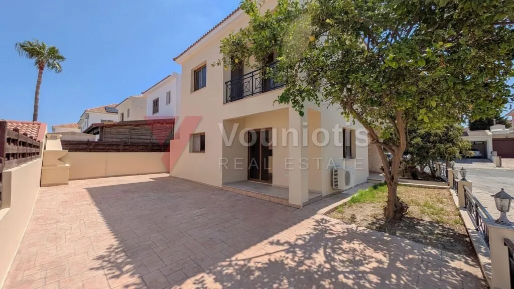 Four-Bedroom House in Aradippou, Larnaca – photo 5