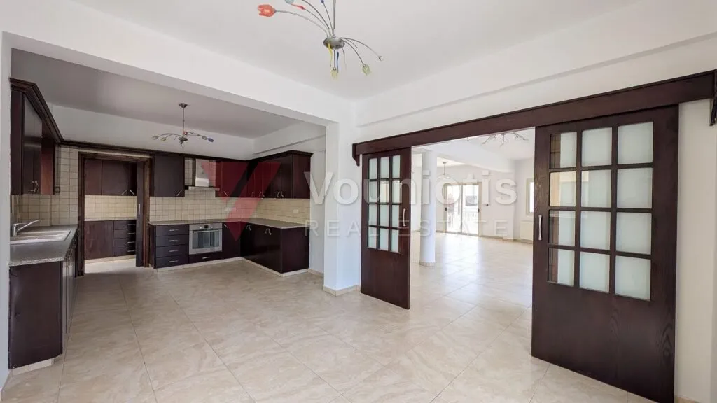 Three-Bedroom House in Apostolos Loukas Quarter, Aradippou, Larnaca – photo 10