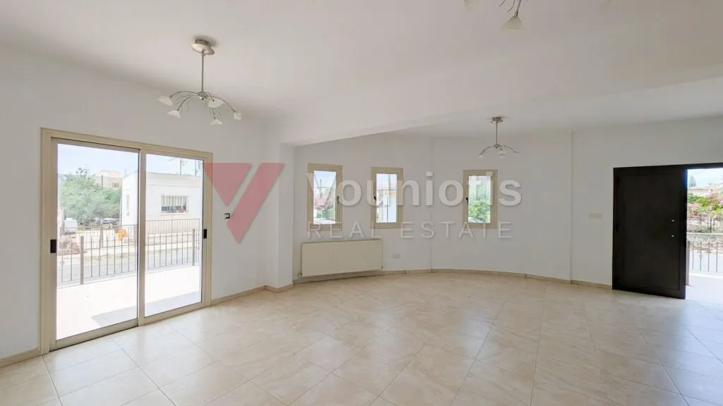 Three-Bedroom House in Apostolos Loukas Quarter, Aradippou, Larnaca – photo 7