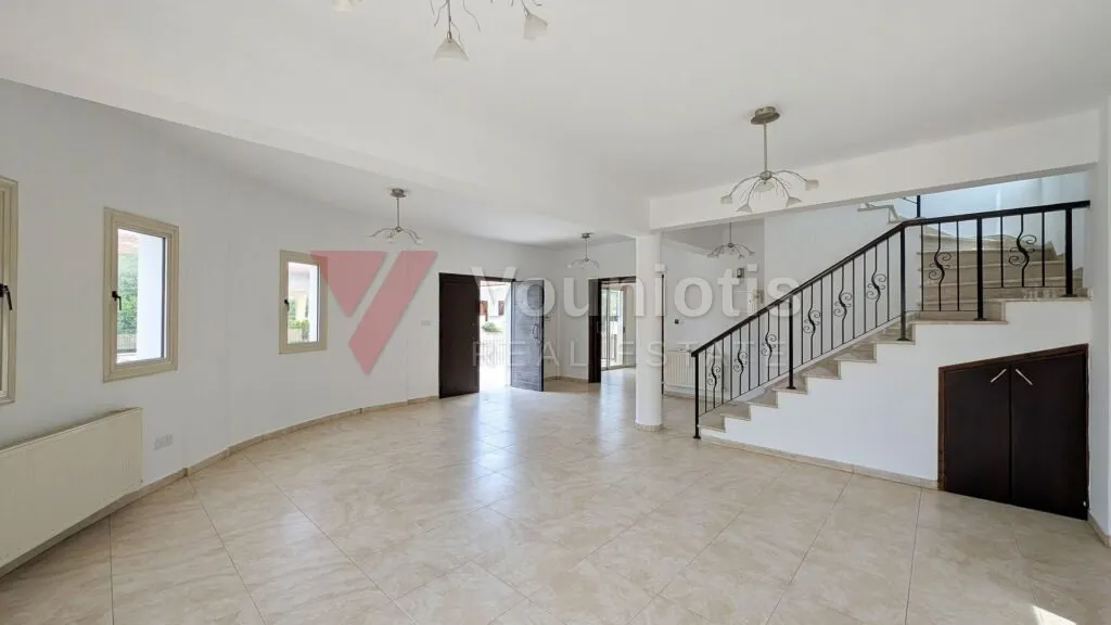 Three-Bedroom House in Apostolos Loukas Quarter, Aradippou, Larnaca – photo 9