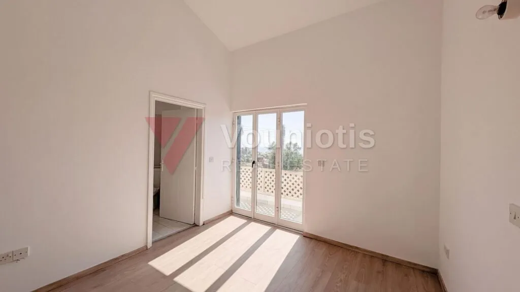 Two Storey Semi Detached House in Chloraka, Paphos – photo 15