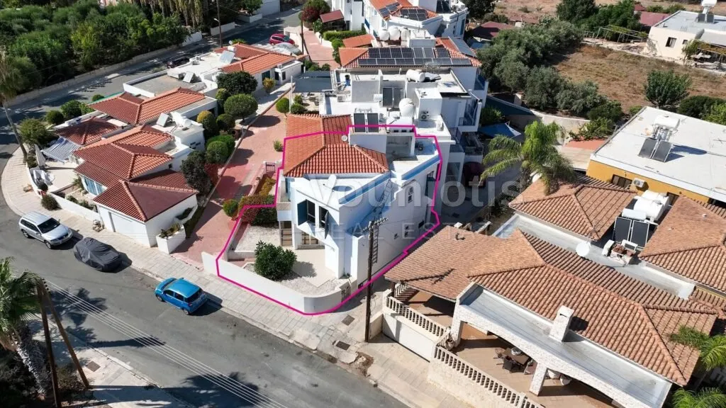 Two Storey Semi Detached House in Chloraka, Paphos – photo 2