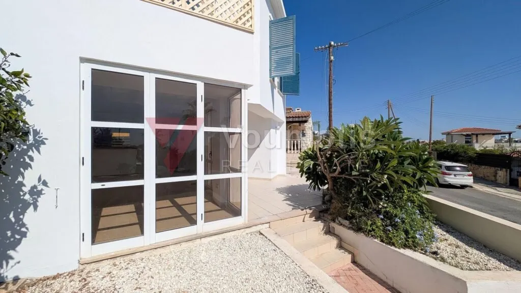Two Storey Semi Detached House in Chloraka, Paphos – photo 5