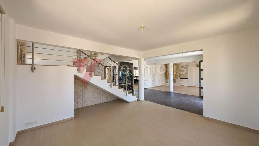 Manoir de quatre chambres à Livadia, Larnaca – photo 10
