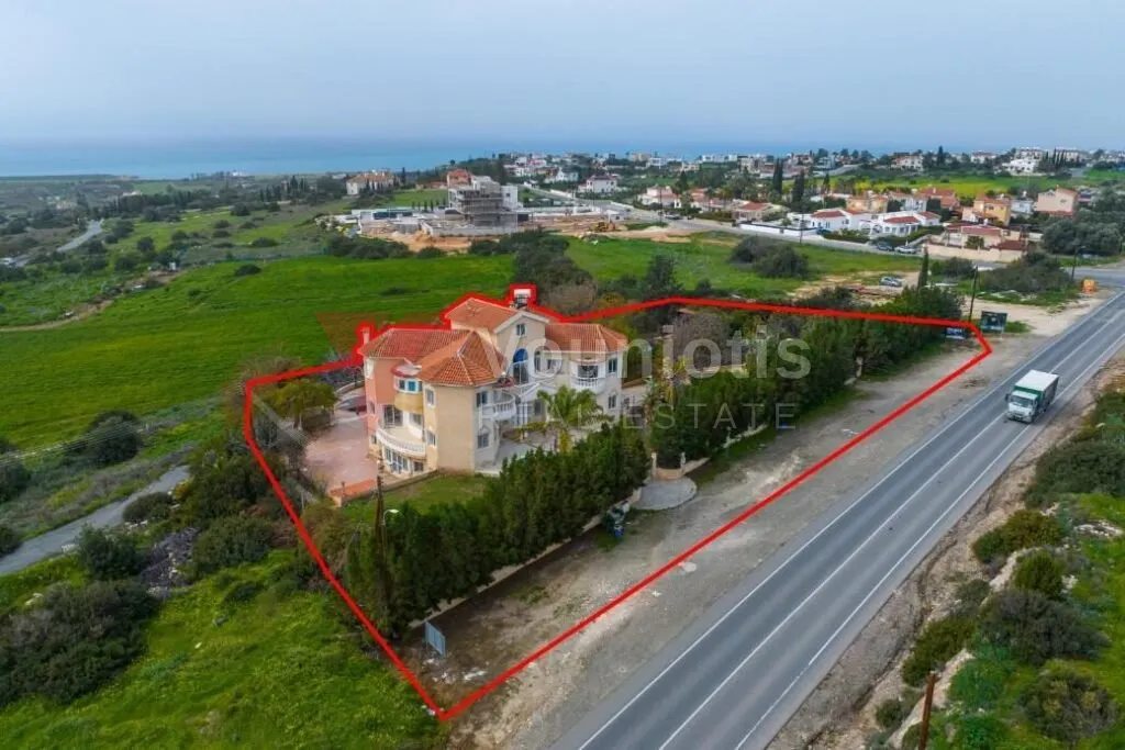 6 bedroom house in Pegeia, Paphos – photo 2