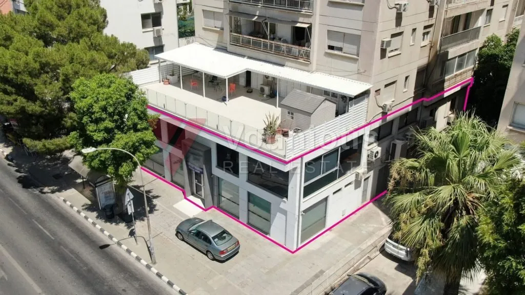 Shop with mezzanine in Agioi Omologites, Nicosia – photo 2