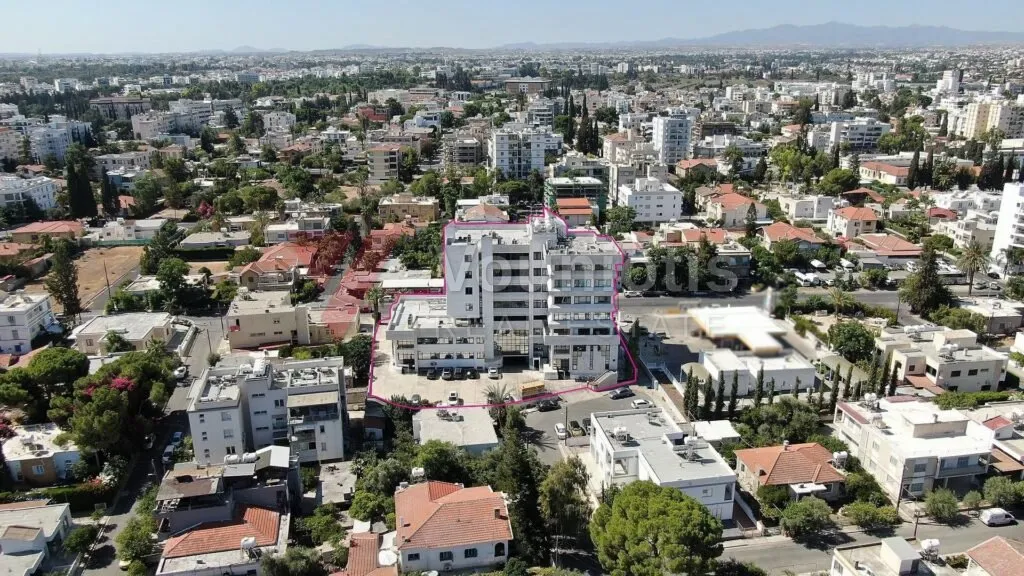 Investment Opportunity in a commercial building in Agios Dometios, Nicosia – photo 4