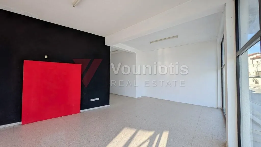 Building with two shops located in Anafotida, Larnaca – photo 12