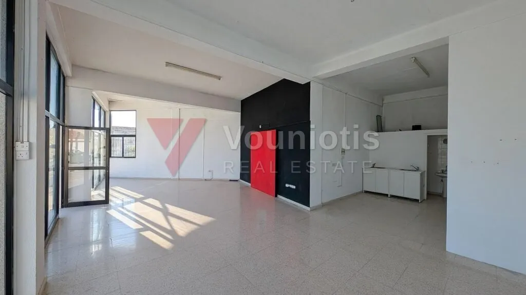 Building with two shops located in Anafotida, Larnaca – photo 14