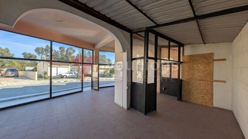 Building with two shops located in Anafotida, Larnaca – photo 9