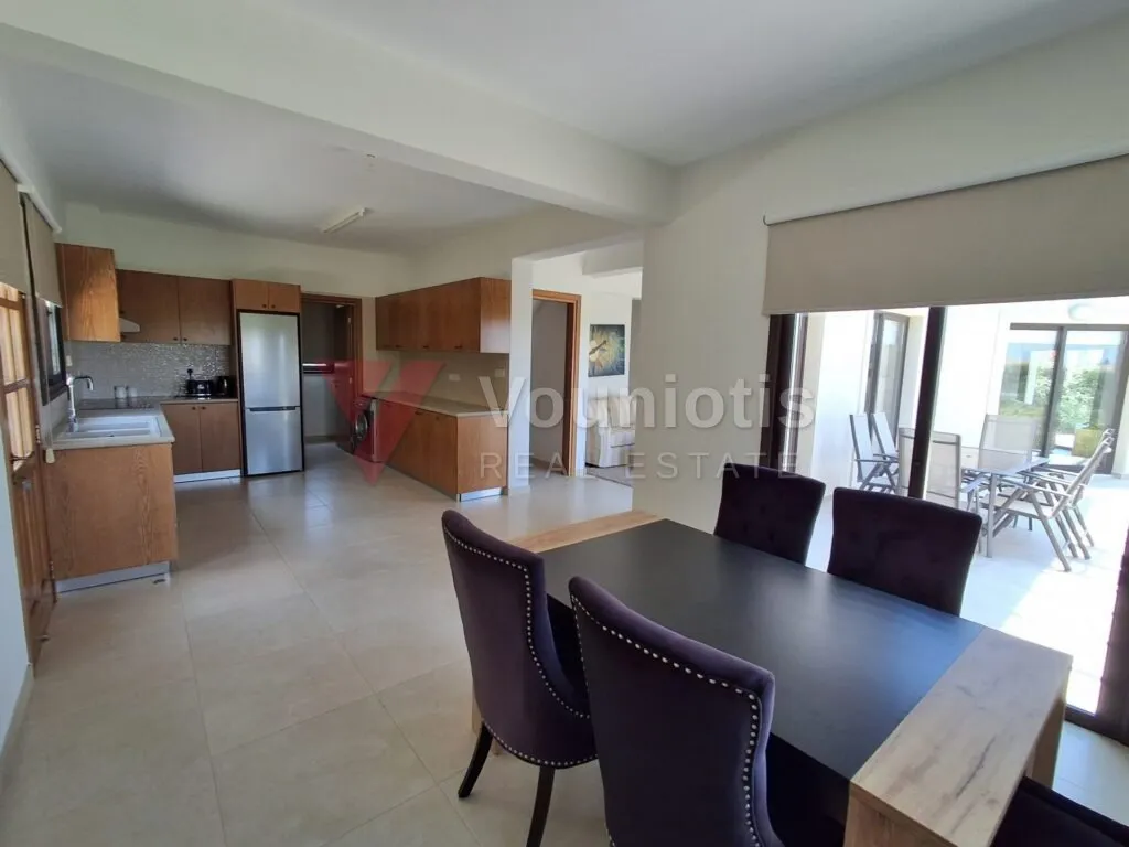 Three-Bedroom Villa in Kouklia, Paphos — photo 11