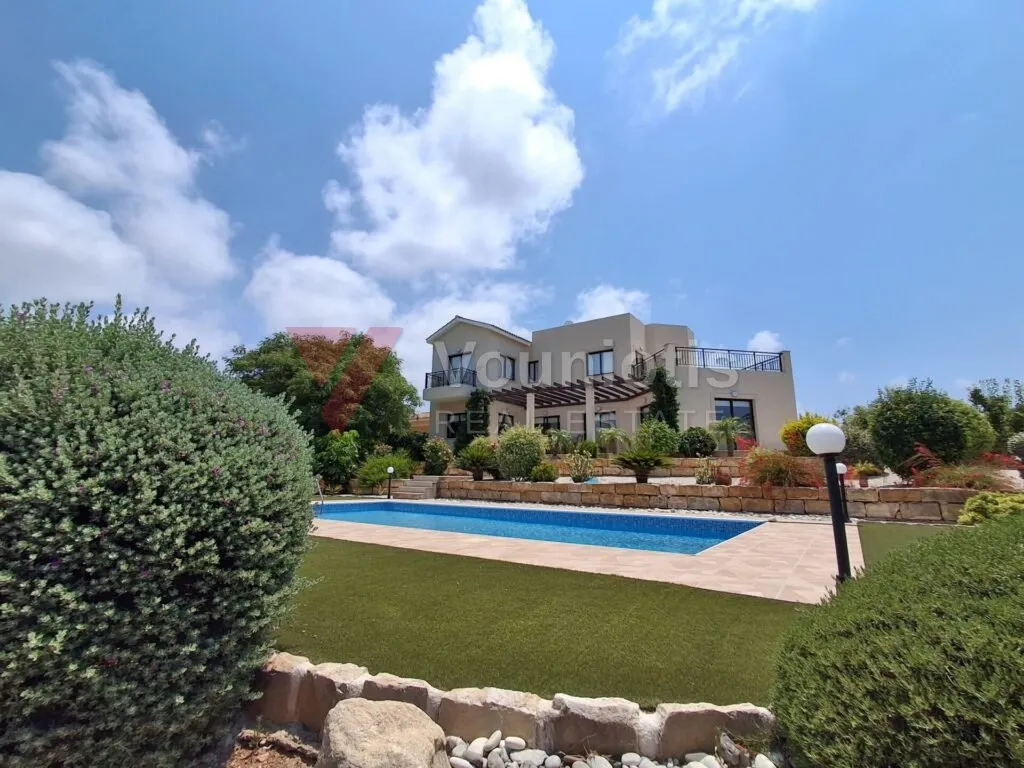 Three-Bedroom Villa in Kouklia, Paphos — photo 14