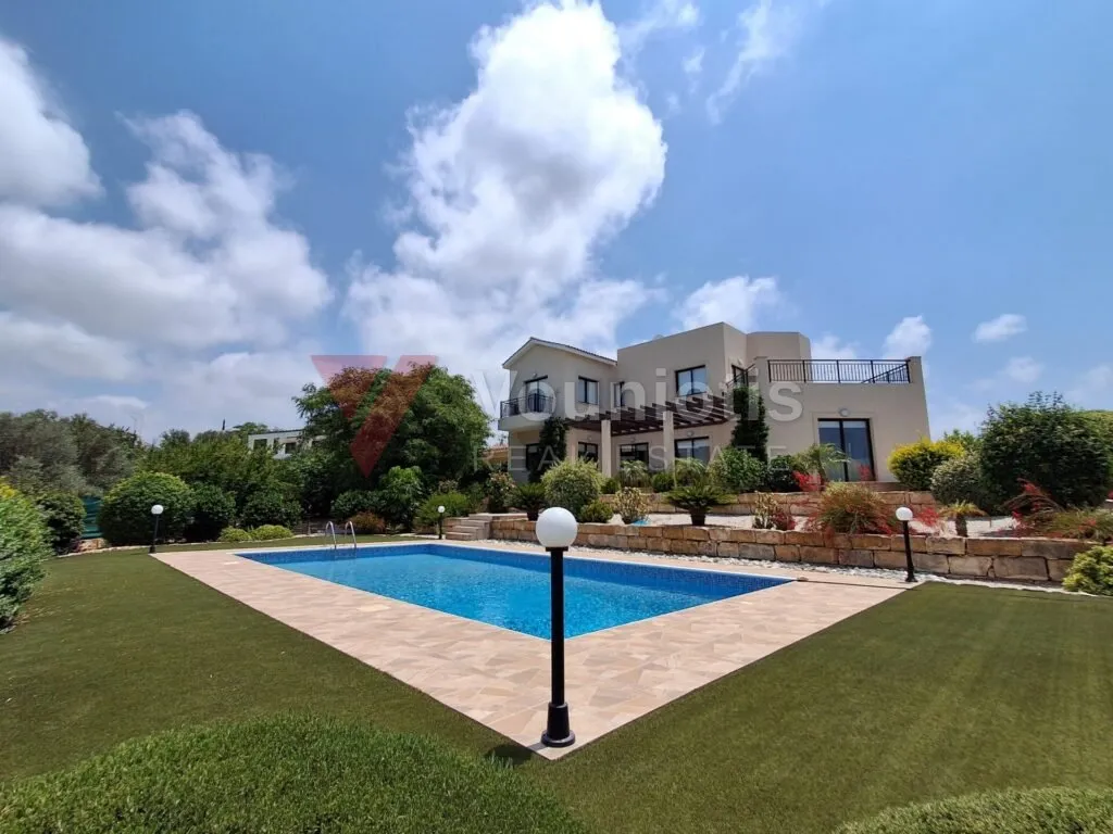 Three-Bedroom Villa in Kouklia, Paphos — photo 15