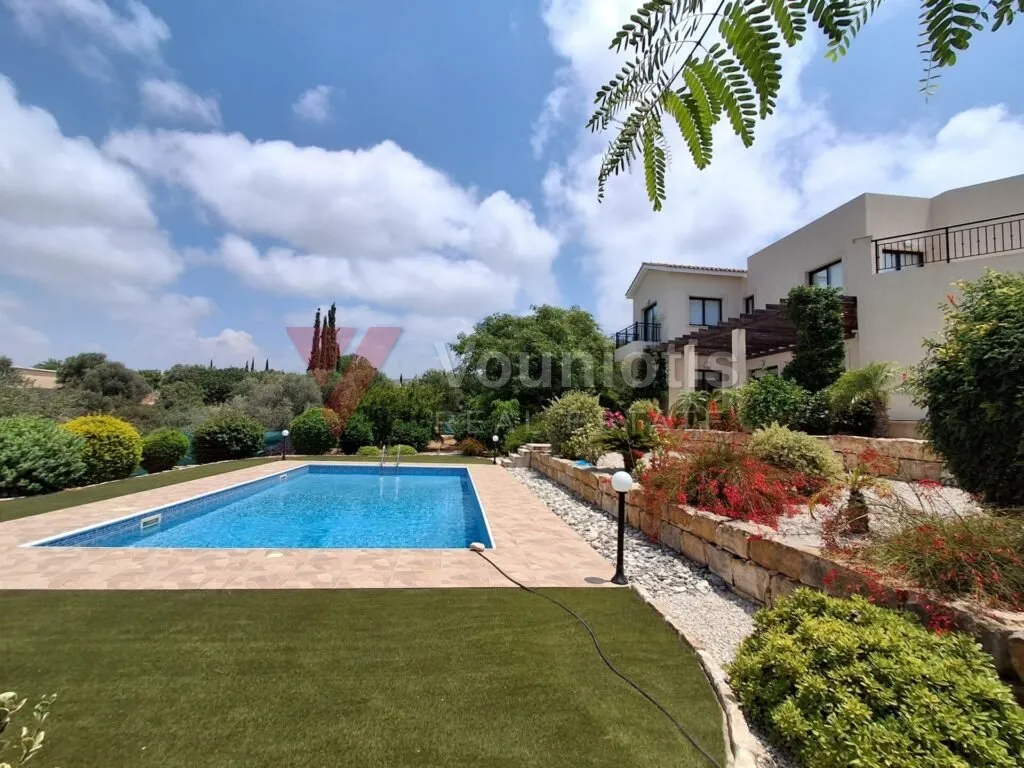 Three-Bedroom Villa in Kouklia, Paphos — photo 16