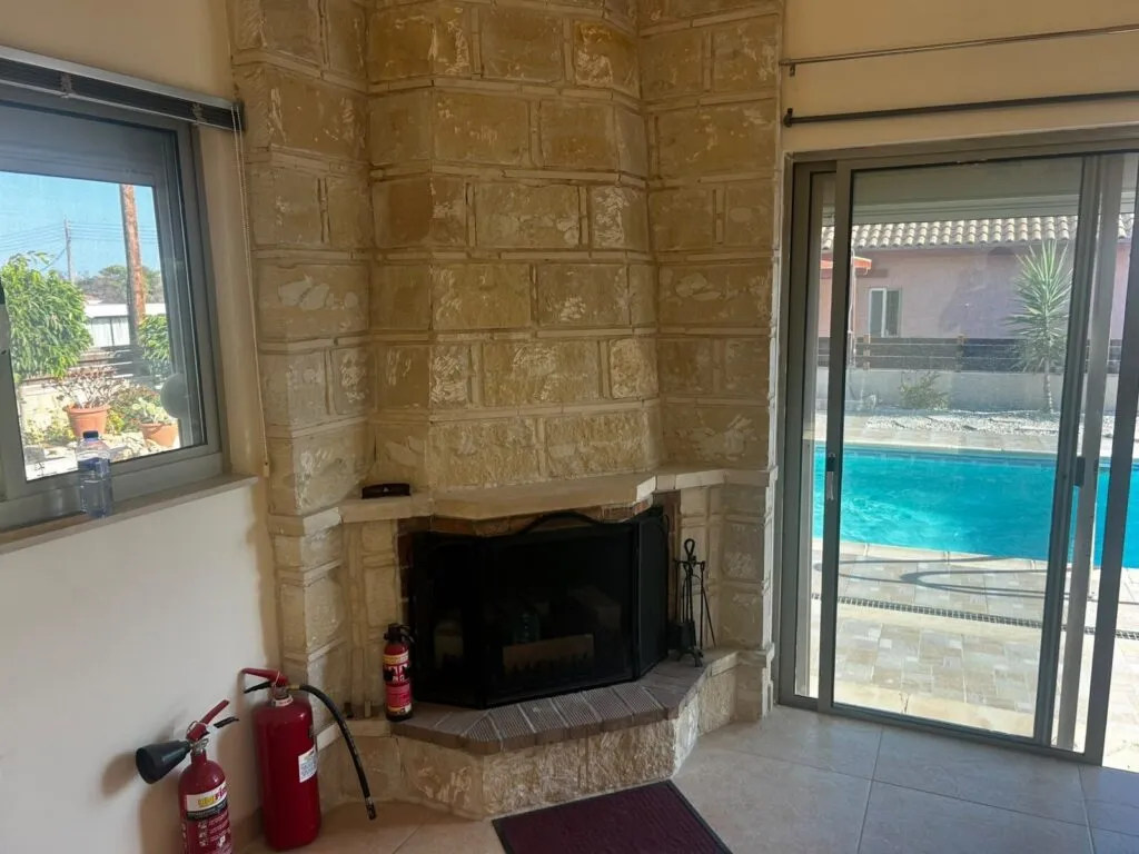 Two-Bedroom House with Private Pool and Garden in Souni, Limassol — photo 5