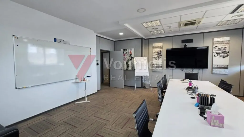 Two Floors of Modern Offices with Roof Garden & 12 Parking, Gladstonos Street, Limassol Centre — photo 8